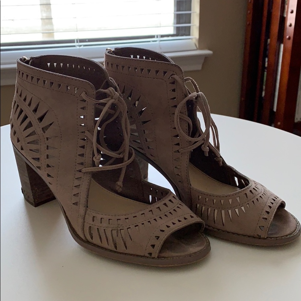 Vince Camuto Heels